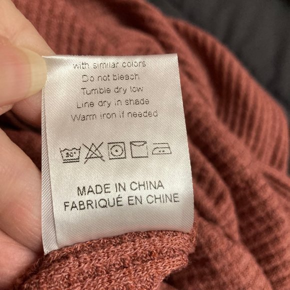 WOMEN'S V Neck Waffle Knit Henley Tops Brick Red - Picture 9 of 16